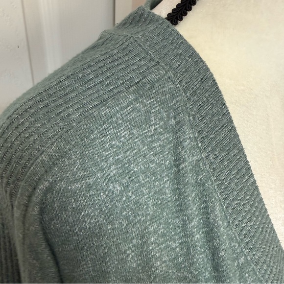 Buffalo David Bitton Green Ribbed V Neck Long Sleeve Sweater Size M #2157 - Picture 3 of 12